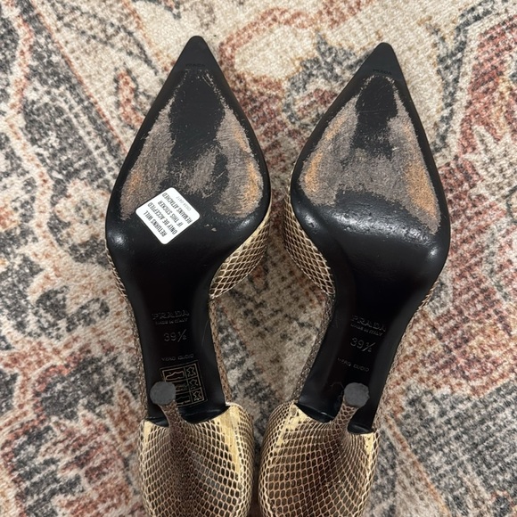Authentic Prada Snakeskin Pointed Toe Pumps, Size 9.5 / IT 39.5 - Picture 12 of 12